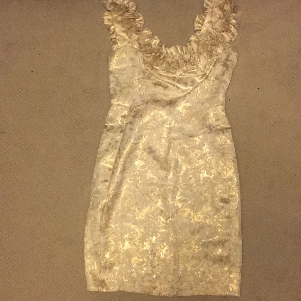 EUC London Times 4P  - Bride to be Dress!